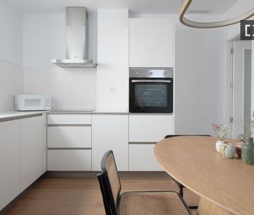 3 room luxury Apartment for rent in Seville, Andalusia - Photo 5