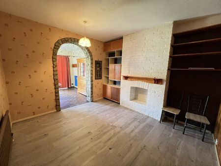 4 bedroom semi-detached house to rent - Photo 2