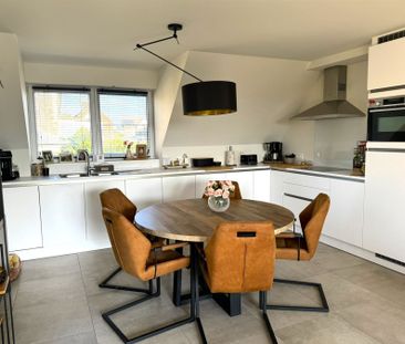 Luxueus appartement met ruim balkon in het centrum van Otegem. - Foto 4