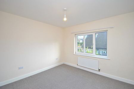 4 bedroom terraced house to rent - Photo 5