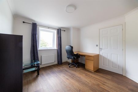 4 bed detached house to rent in Osprey Walk, Great Park, NE13 - Photo 3