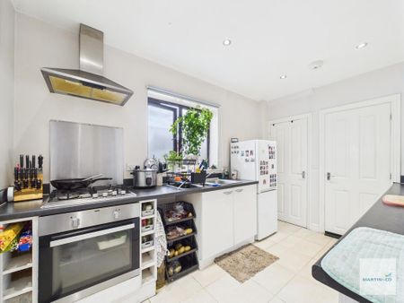 3 bedroom semi-detached house to rent - Photo 3