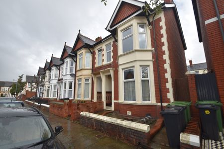 2 bed flat to rent in Amesbury Road, Roath, CF23 - Photo 3