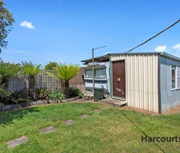 Lovely 3 Bedroom Home - Photo 4