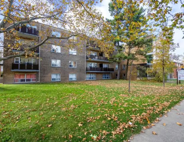 Fairlawn Apartments | 2552 Keele St., Toronto - Photo 1