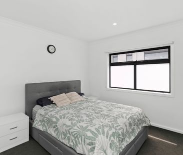 Modernise Your Lifestyle in this Convenient Gem - Photo 6