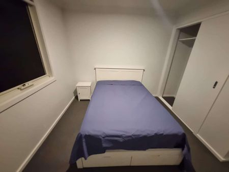 Wyndham Vale - Photo 3