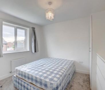 5 bedroom detached house to rent - Photo 3