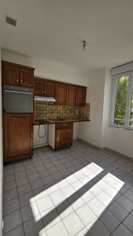 Location Appartement 2 pièces 48m² NARBONNE 11100 - Photo 5