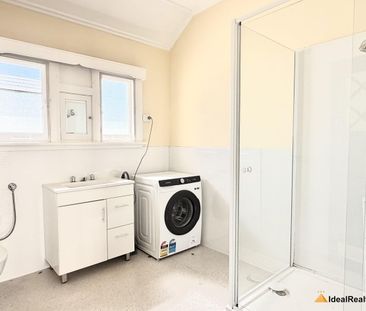 Home with Space & City Convenience - WEST PERTH - Photo 6