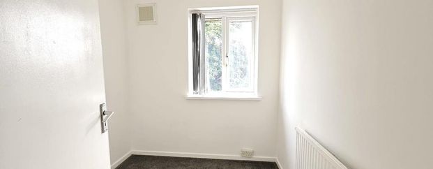 5 bedroom end of terrace house to rent - Photo 1