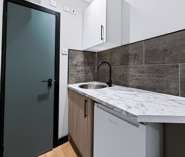 Studio Flat, Stoke Newington High St, N16 - Photo 4