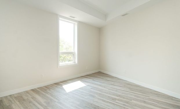 206-18 Picardy Place, Winnipeg, MB - Photo 1