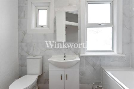 3 bedroom terraced house to rent - Photo 3
