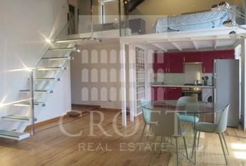 Center-Pantheon: Beautiful fully furnihed modern 1 bedroom, 2 bath loft in Historic building. Quiet, bright, parquet floors, high ceilings, air conditioning, close to services. # 2264