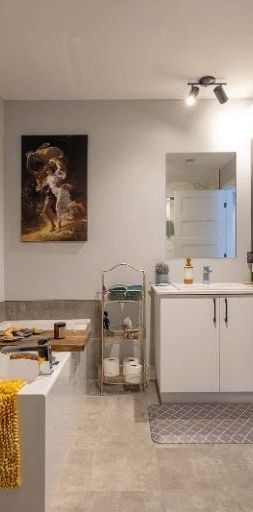 2 CH - 1 SDB - Bromont - $1,725 /mo - Photo 1