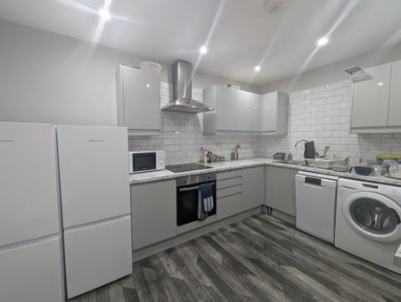 Thornville Mount , Hyde Park - Photo 2