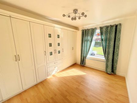 3 bedroom semi-detached house to rent - Photo 3