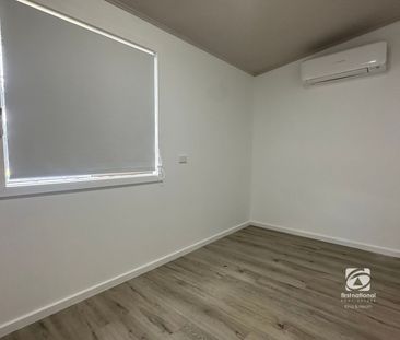 LIGHT BRIGHT RENOVATED DELIGHT - WATER INCLUDED - Photo 3