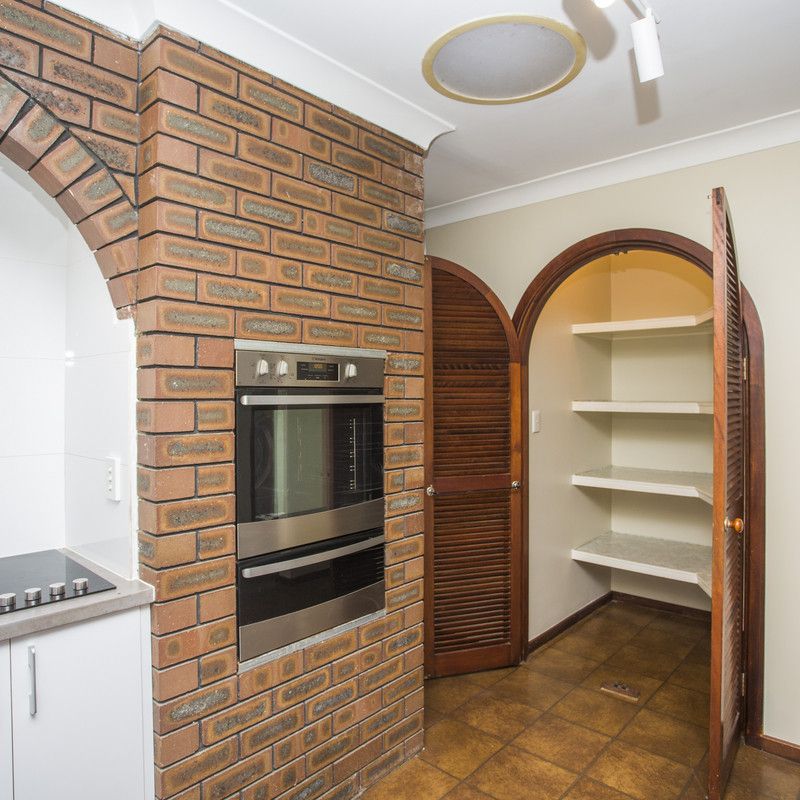 Freshly Renovated Family Home! - Photo 1