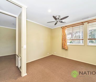 18 Derham Crt, Wanniassa ACT 2903 - House For Rent - $600 | Domain - Photo 3