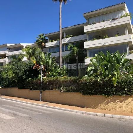 Alquiler de piso en Romana Playa - Photo 1