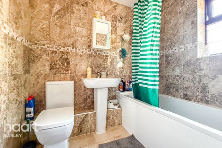 1 bedroom detached house to rent - Photo 2