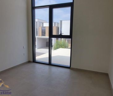 3 bedroom Townhouses for rent in Mudon Al Ranim 3 - Photo 3
