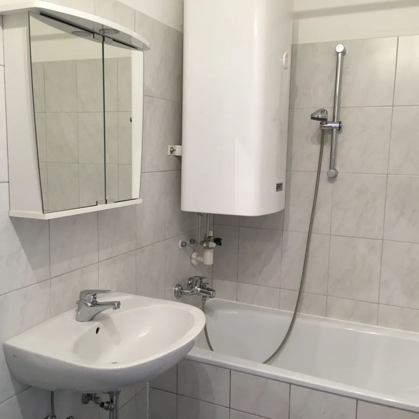 Neuwertige 1-Zimmer-Wohnung mit Loggia - Photo 1