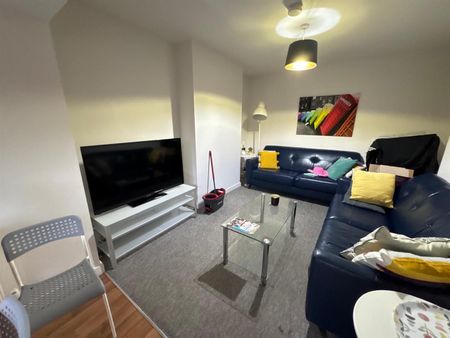 Moseley Wood Gardens, Cookridge, LS16 7HX, Leeds - Photo 2