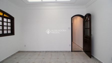 Sobrado com 4 quartos e 270m² para alugar em Vila Camilópolis, Santo André. - Photo 5