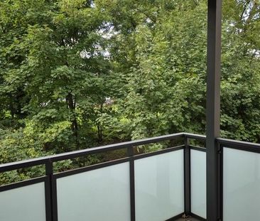 Nimm mich: komplett renovierte 3-Zimmer-Wohnung mit Balkon! - Foto 1