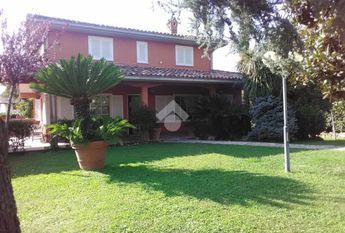 Villa singola in affitto