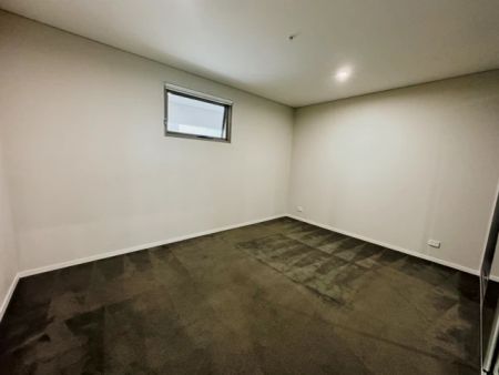 6 Sonny Leonard St, Sydney - Photo 2