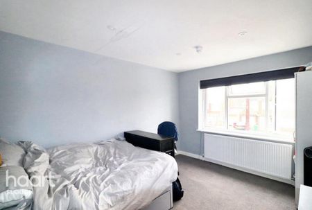 1 bedroom in a house share to rent - Photo 3