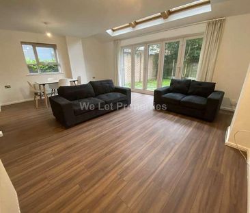 Whitsun Avenue, Salford, M7 - Photo 1