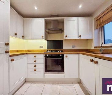 Freesia Close, Warminster, BA12 - Photo 4