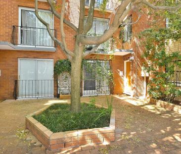 Ground Floor Studio Apartment - Photo 6