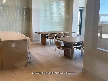 For Lease - 8960 Jane Street Unit# 326, Vaughan, Ontario - Photo 3