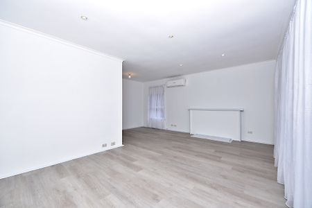 28 Clive Street, Springvale VIC 3171 - House For Rent | Domain - Photo 4