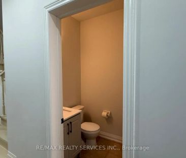 107 FRENCHPARK CIRCLE - Photo 2
