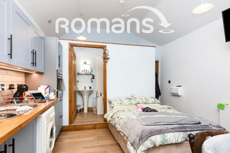 Studio to rent - Photo 3