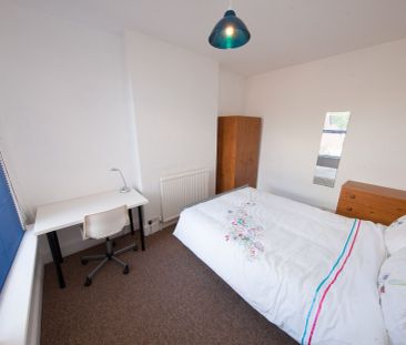 Room 2, 17 Collington Street, Beeston, Nottingham, Nottinghamshire,... - Photo 4