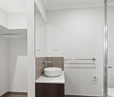 Ready To Move In! - Photo 5