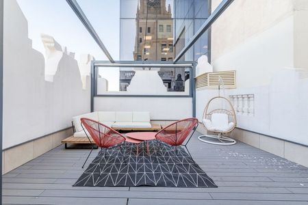 Alquiler de ático en Calle de Valverde - Photo 4