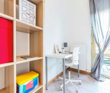 Via Fiume delle Perle, Rome, Lazio 00144 - Photo 4