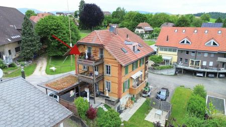 Luminous 4.5-room apartment in Grasswil- attractive with balcony and beautiful living comfort - Photo 5