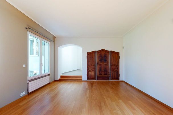 Privileged setting: detached house with beautiful wooded plot - Foto 1