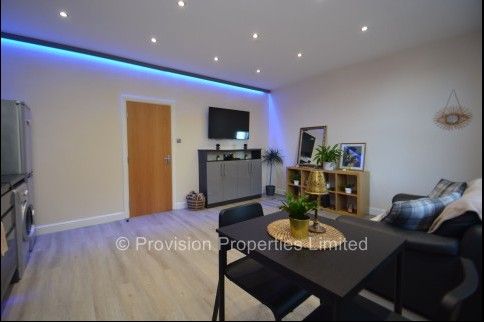 1 bedroom flats in Leeds - Photo 1