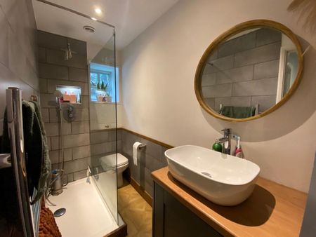 2 bedroom semi-detached house to rent - Photo 4